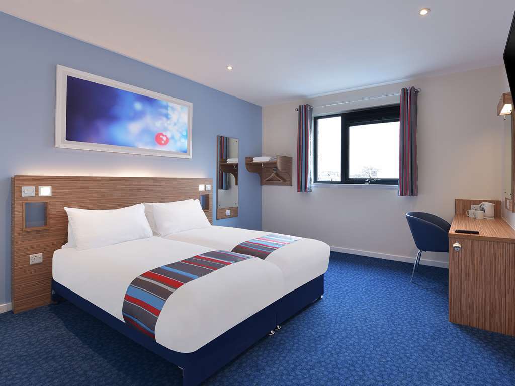 Travelodge Aberdeen Central Justice Mill Номер фото