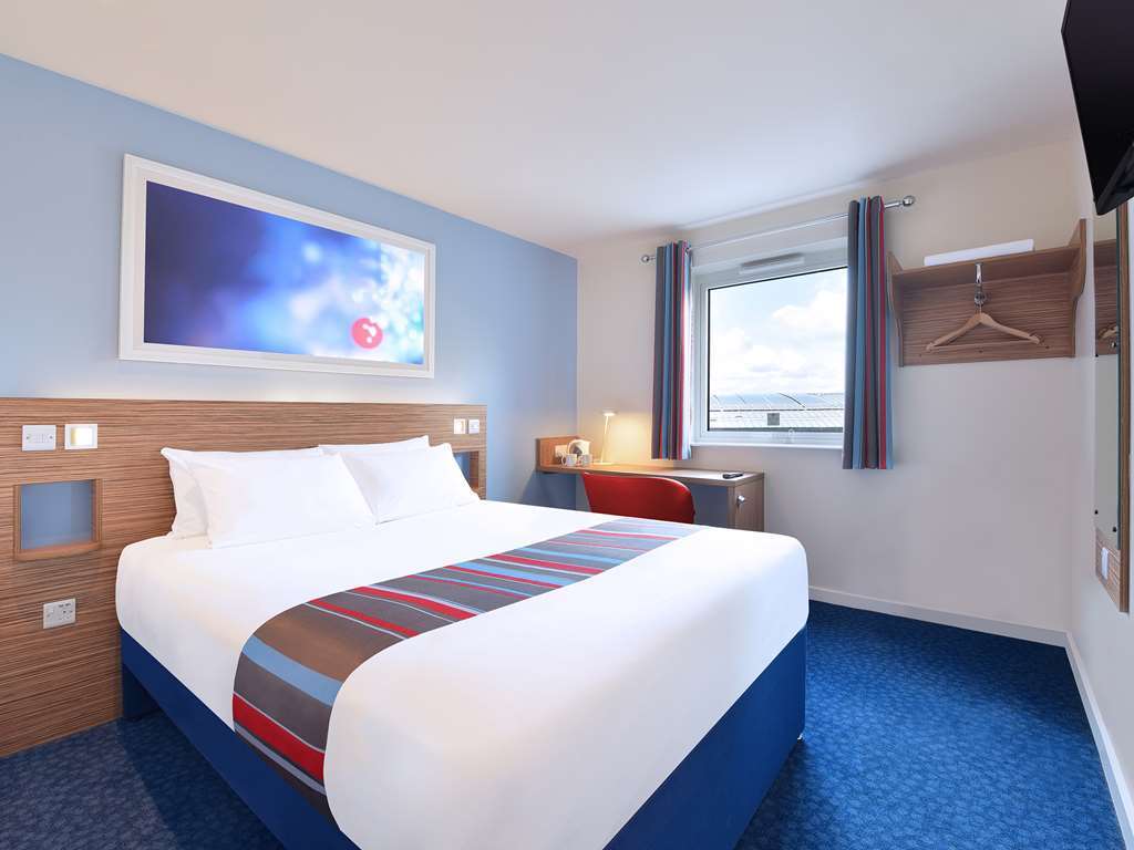 Travelodge Aberdeen Central Justice Mill Номер фото